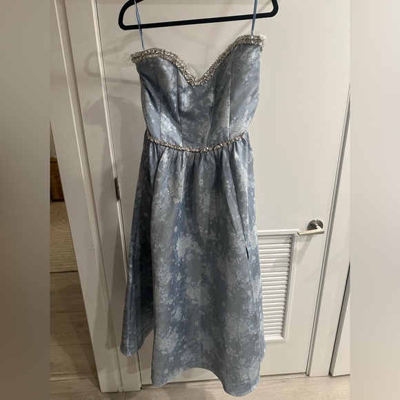 The Lucia Dress by V.chapman - Picture 5 of 5